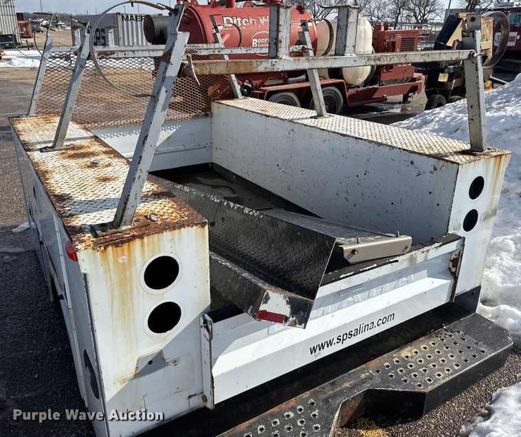 image for item FB0695 Utility bed