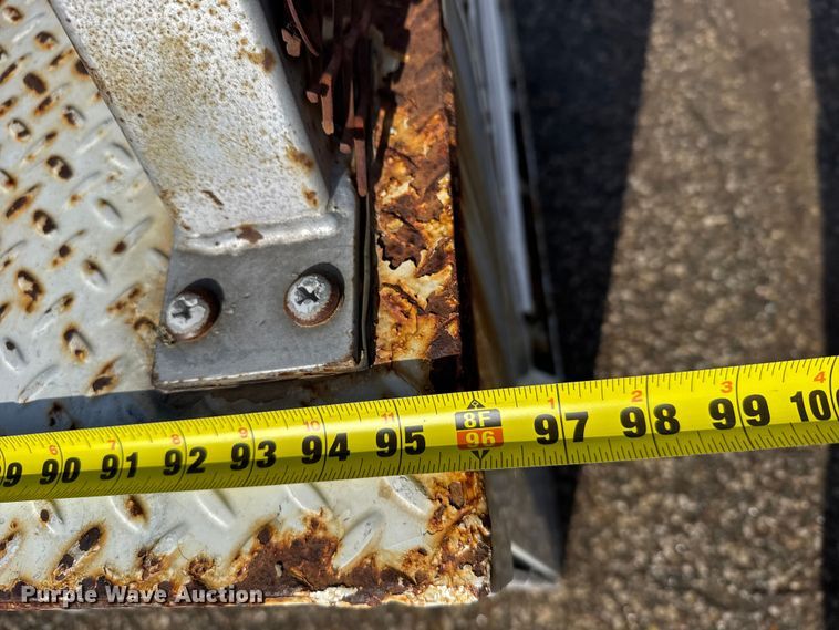 image for item FB0695 Utility bed