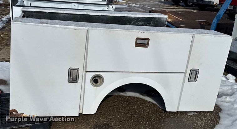 image for item FB0697 Utility bed