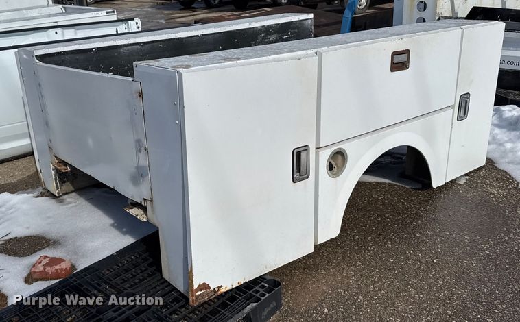 image for item FB0697 Utility bed