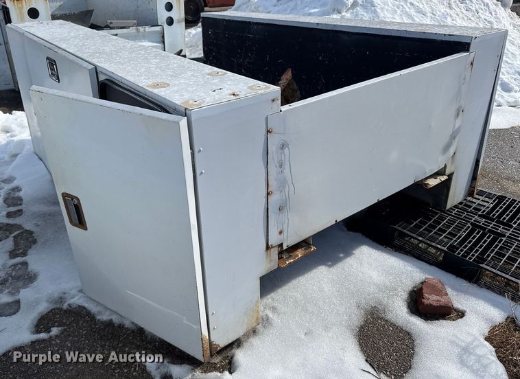 image for item FB0697 Utility bed