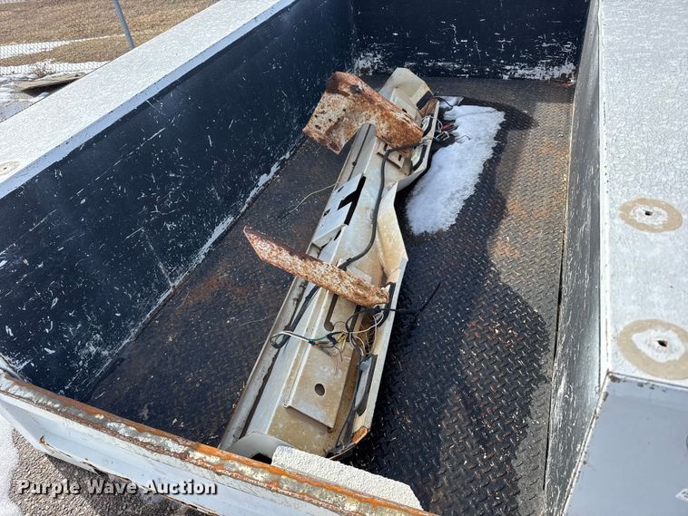 image for item FB0697 Utility bed