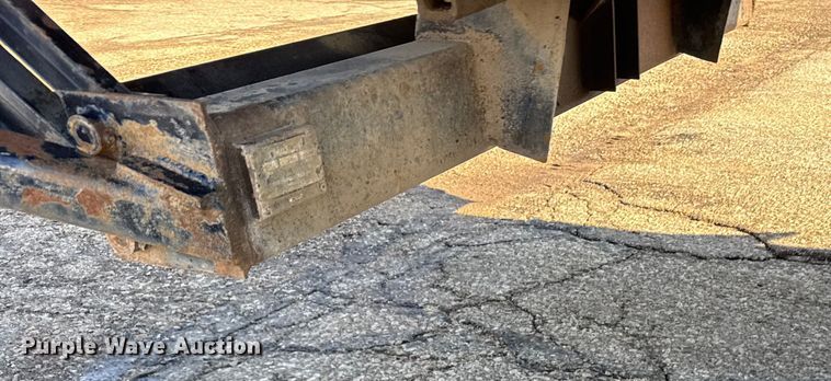 image for item FB0700 1989 Ford CF7000 box truck