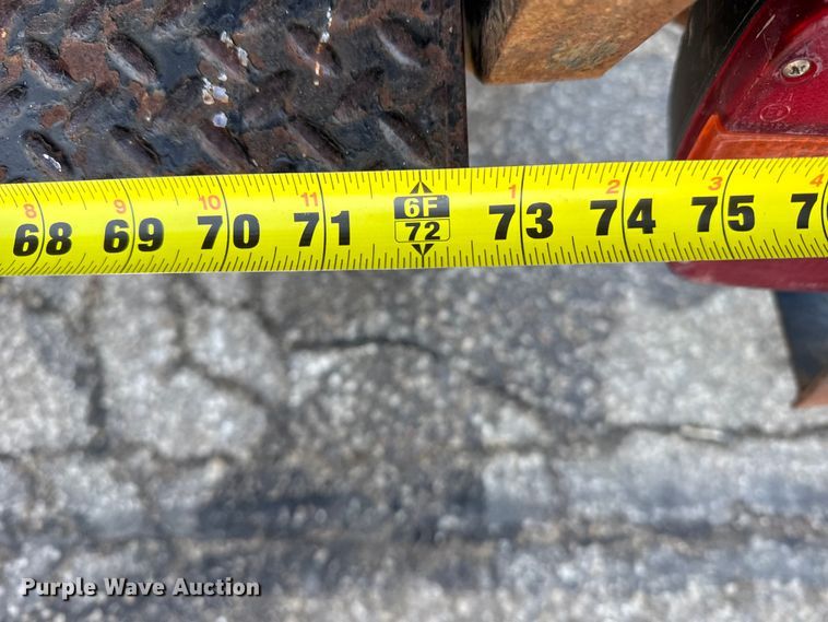 image for item FB0700 1989 Ford CF7000 box truck