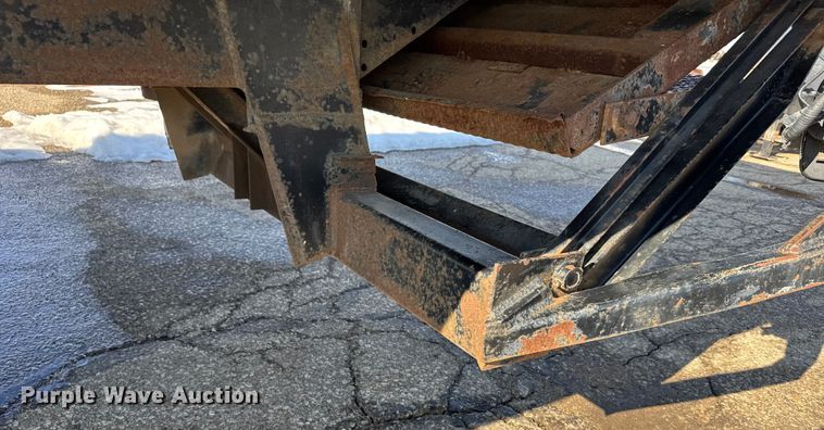 image for item FB0700 1989 Ford CF7000 box truck