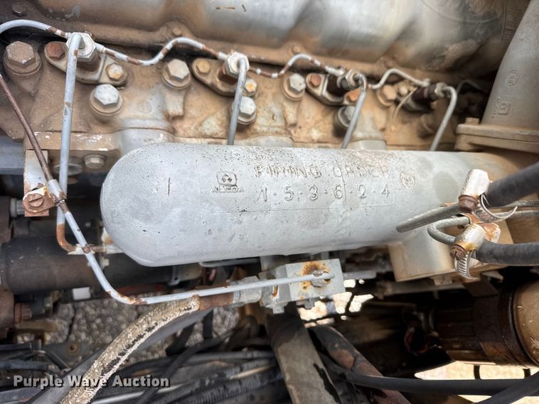 image for item FB0700 1989 Ford CF7000 box truck