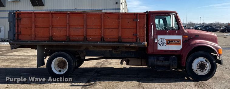 image for item FB0701 1995 International 4700 dump truck