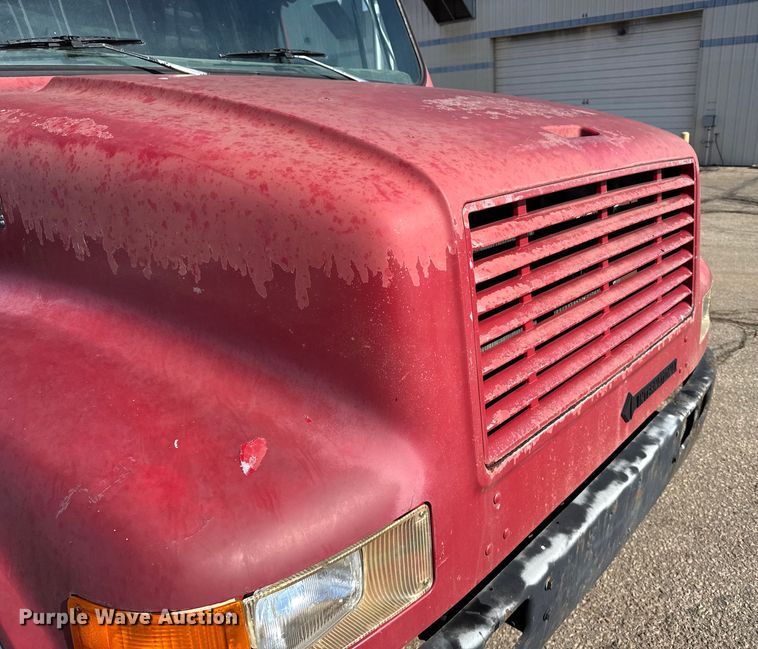 image for item FB0701 1995 International 4700 dump truck