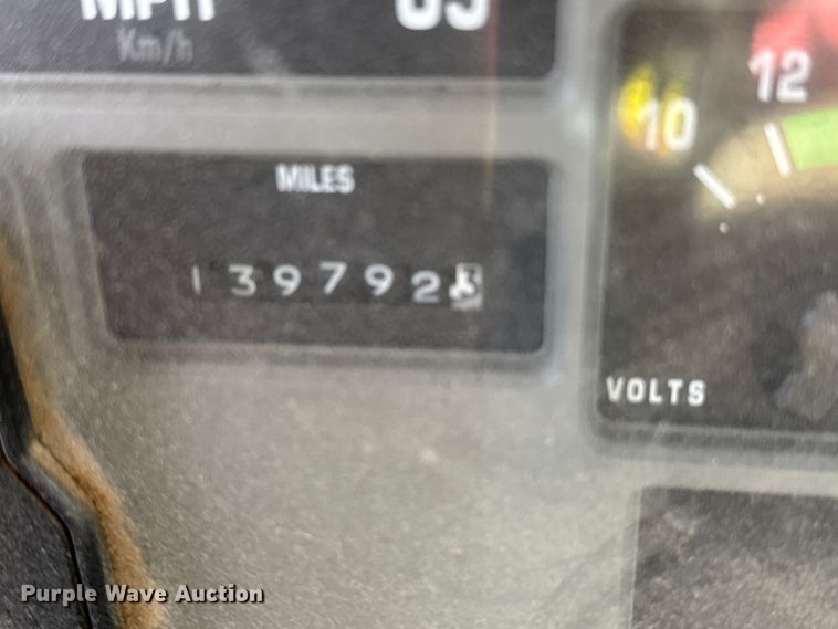 image for item FB0701 1995 International 4700 dump truck