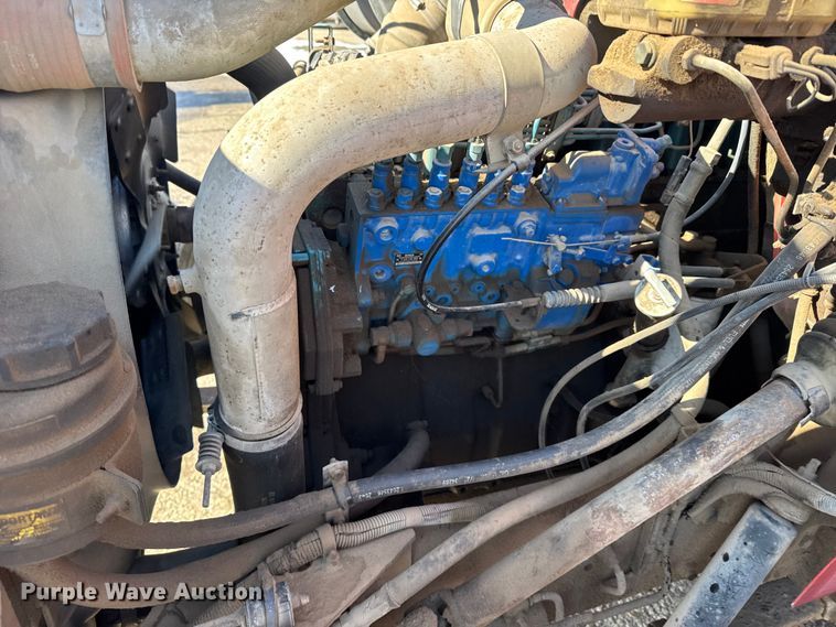 image for item FB0701 1995 International 4700 dump truck