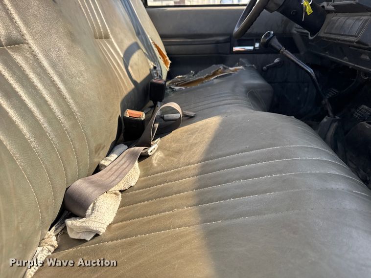 image for item FB0704 1997 Chevrolet C6 flatbed truck