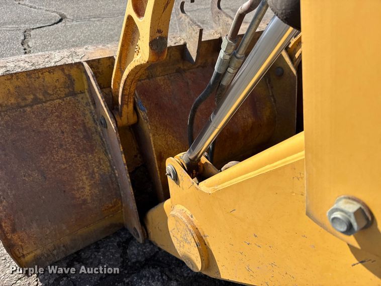 image for item FB0706 1997 Case 580L backhoe