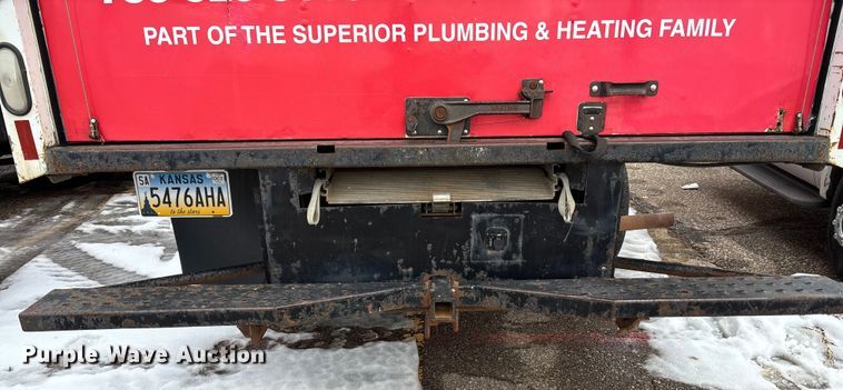 image for item FB0707 2002 Ford E350 box truck