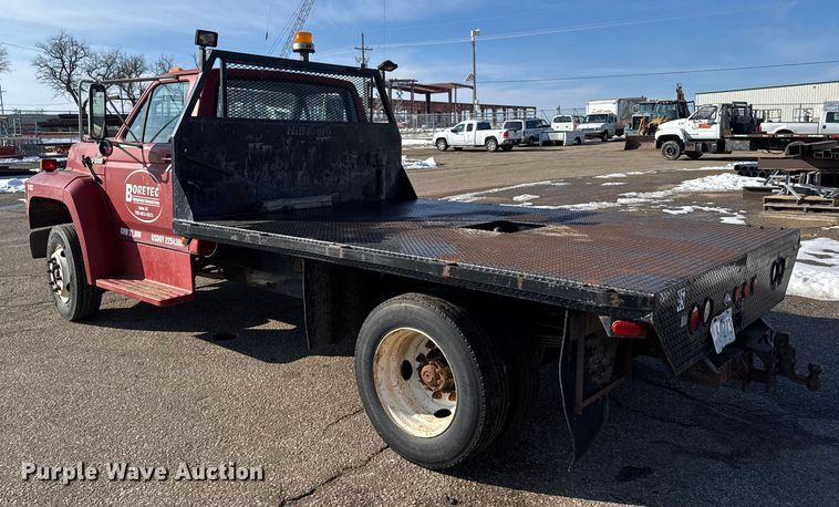 image for item FB0712 1994 Ford F600 flatbed truck