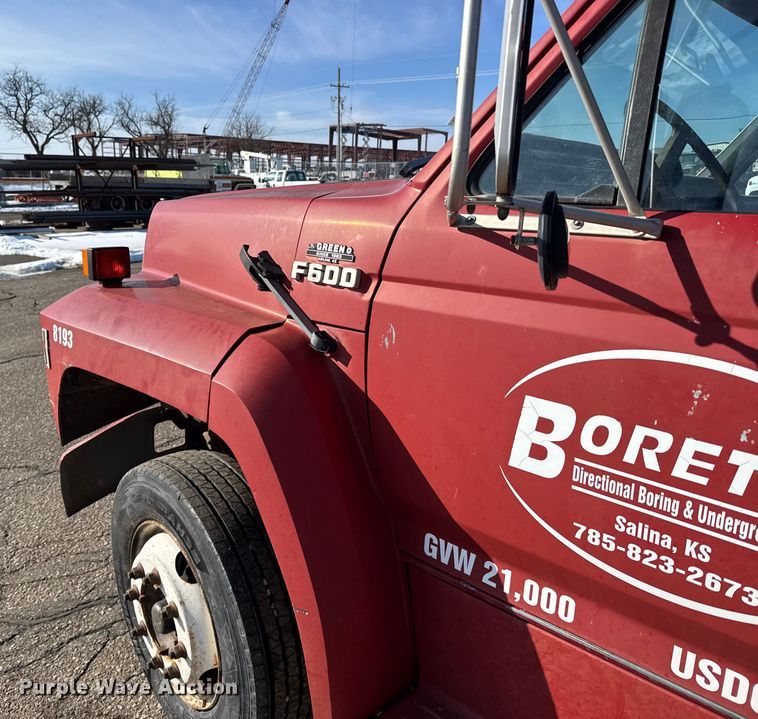 image for item FB0712 1994 Ford F600 flatbed truck