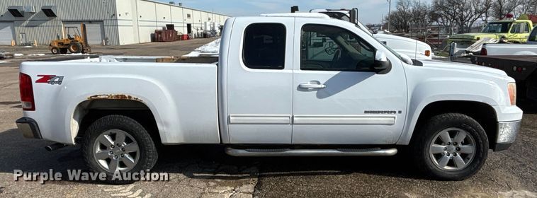 image for item FB0713 2009 GMC Sierra 1500 Ext. Cab pickup truck