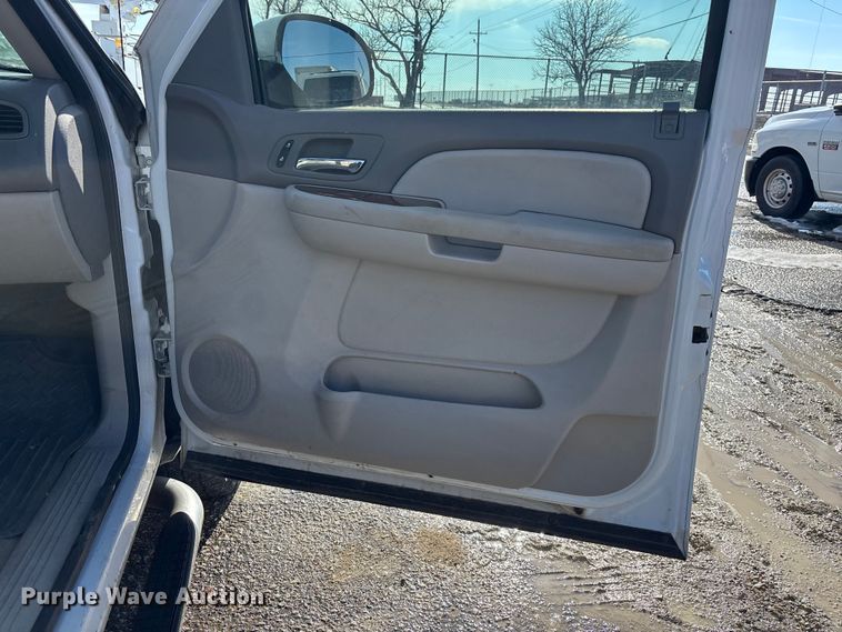 image for item FB0713 2009 GMC Sierra 1500 Ext. Cab pickup truck