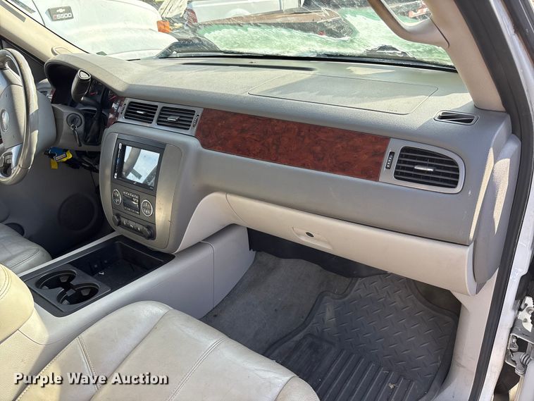 image for item FB0713 2009 GMC Sierra 1500 Ext. Cab pickup truck