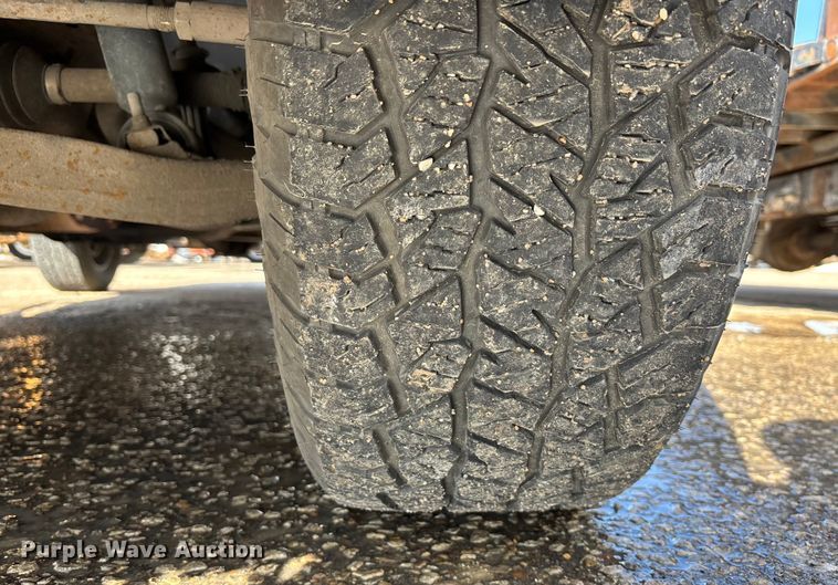 image for item FB0713 2009 GMC Sierra 1500 Ext. Cab pickup truck