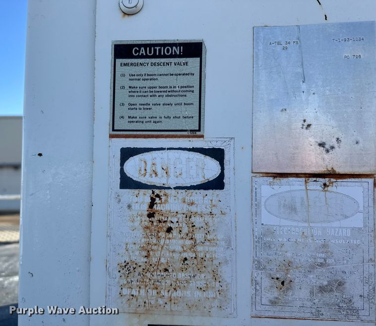 image for item FB0714 1993 Ford F450 Super Duty bucket truck