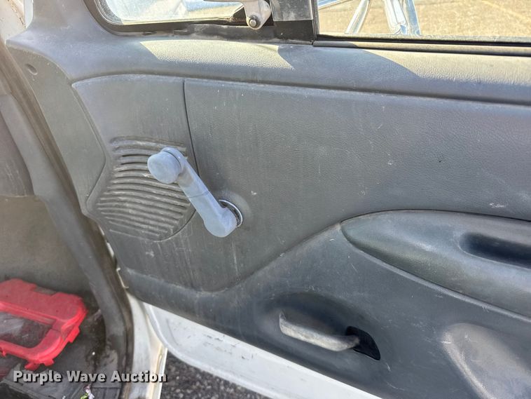 image for item FB0714 1993 Ford F450 Super Duty bucket truck