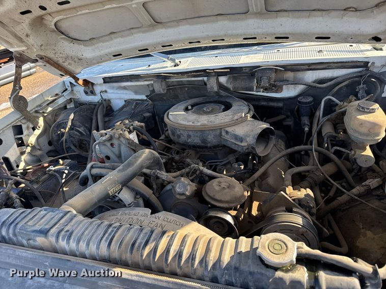 image for item FB0714 1993 Ford F450 Super Duty bucket truck