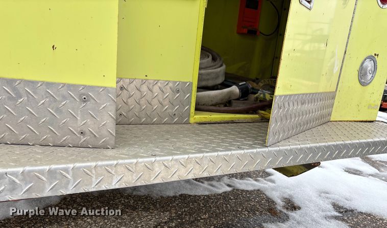 image for item FB0716 Ford F600 pumper fire truck