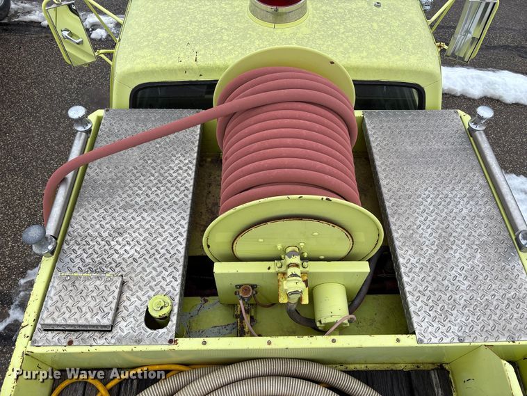 image for item FB0716 Ford F600 pumper fire truck