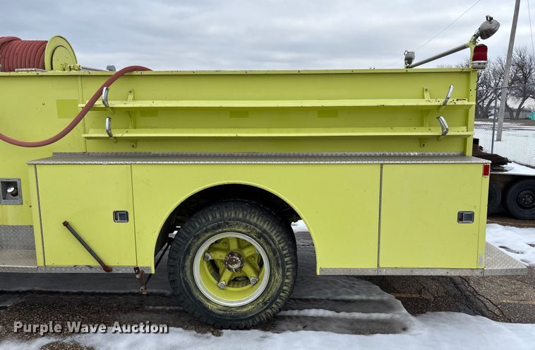 image for item FB0716 Ford F600 pumper fire truck