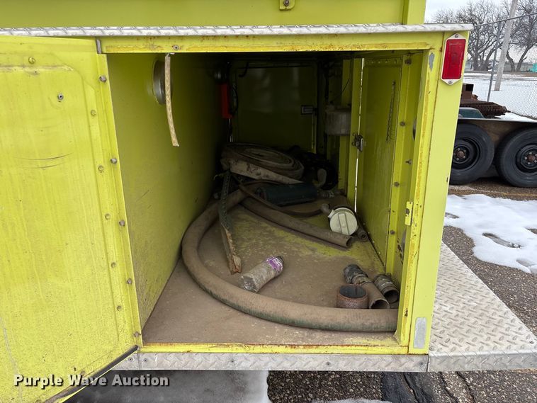 image for item FB0716 Ford F600 pumper fire truck