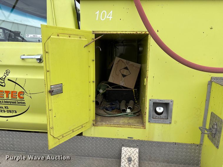 image for item FB0716 Ford F600 pumper fire truck