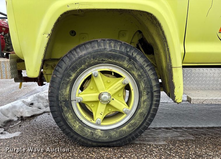 image for item FB0716 Ford F600 pumper fire truck