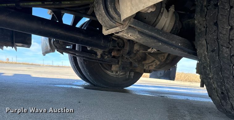 image for item FB0732 2017 International MA025 rollback truck