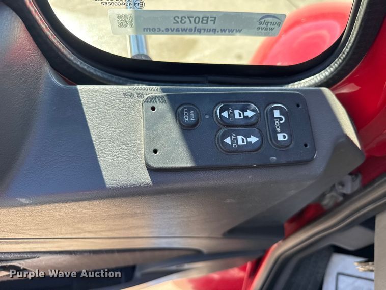 image for item FB0732 2017 International MA025 rollback truck