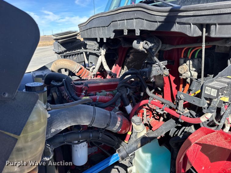 image for item FB0732 2017 International MA025 rollback truck