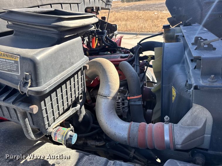 image for item FB0732 2017 International MA025 rollback truck