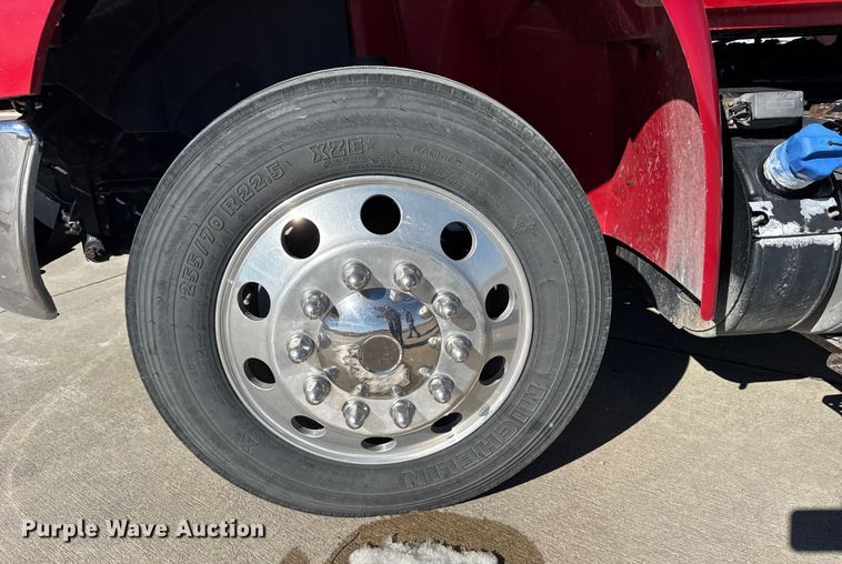 image for item FB0732 2017 International MA025 rollback truck