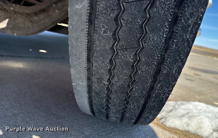 image for item FB0732 2017 International MA025 rollback truck