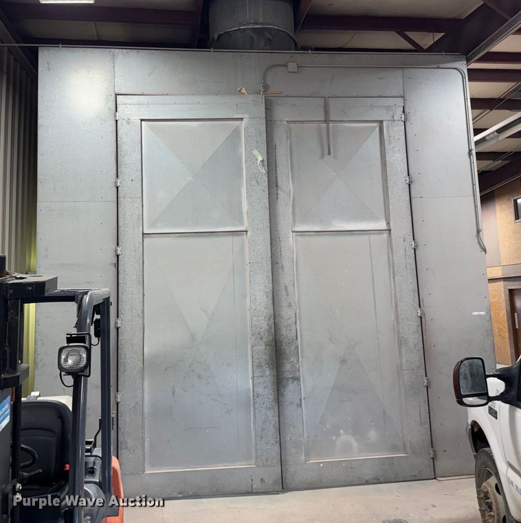 image for item FB0734 Paint booth