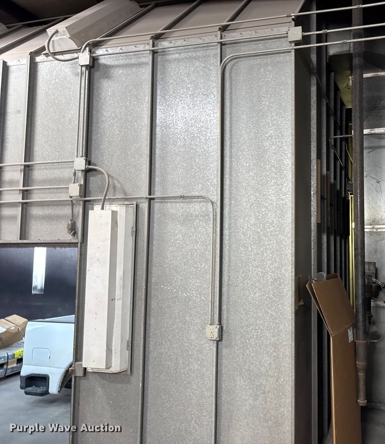 image for item FB0734 Paint booth