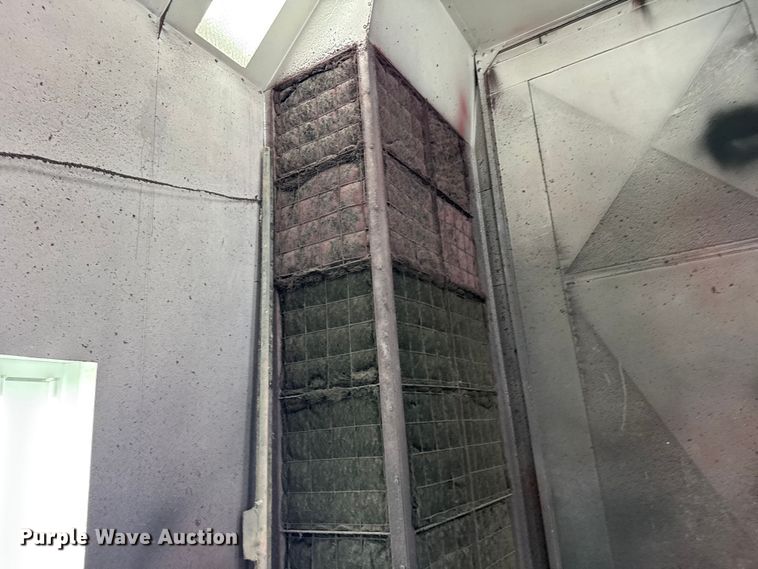 image for item FB0734 Paint booth