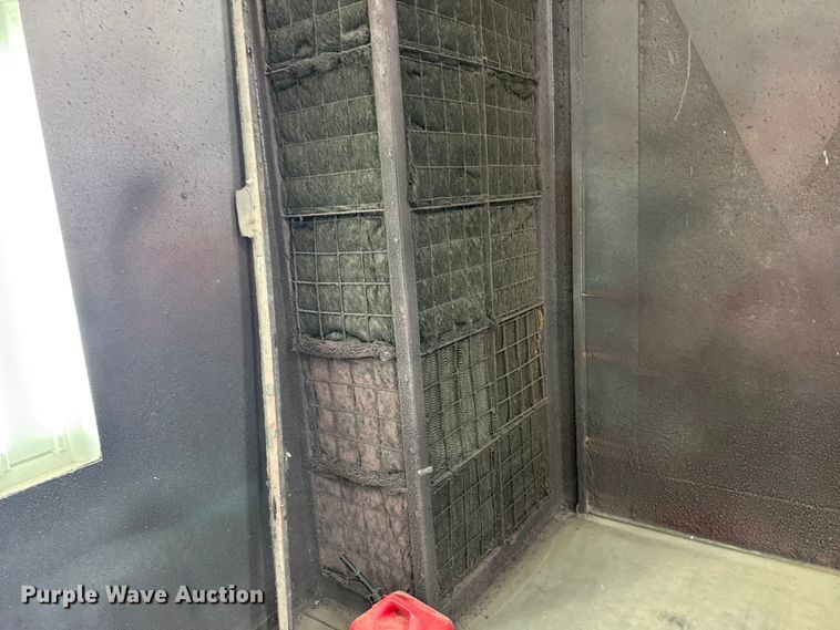 image for item FB0734 Paint booth