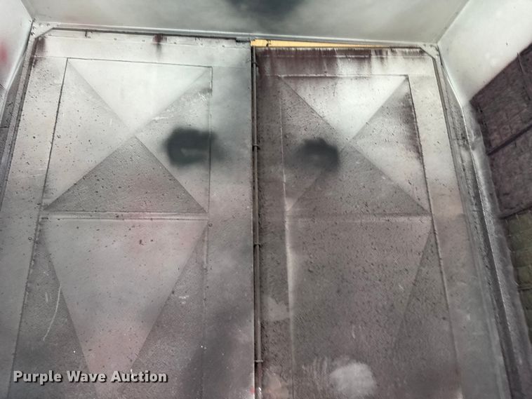 image for item FB0734 Paint booth