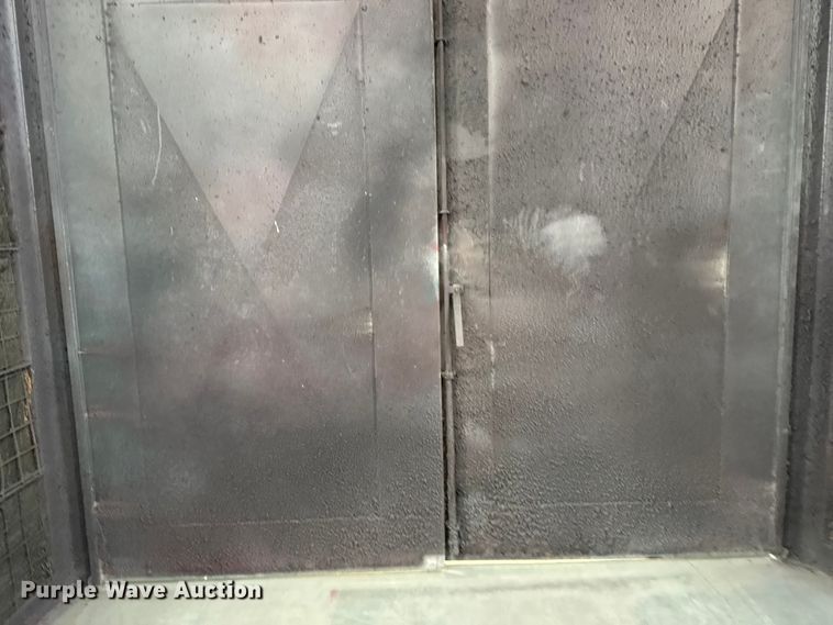 image for item FB0734 Paint booth