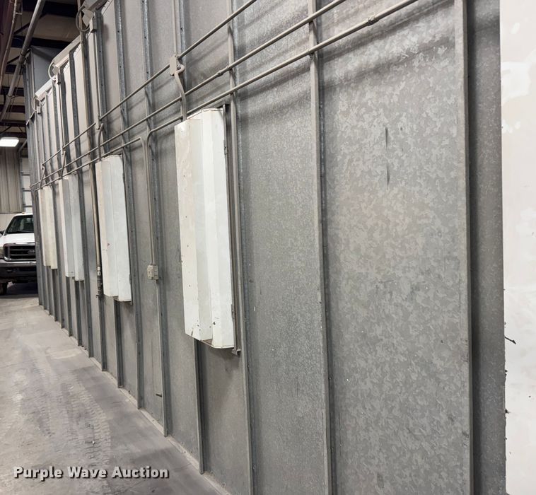 image for item FB0734 Paint booth