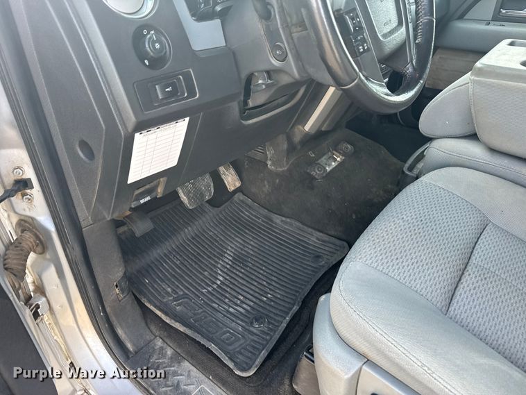 image for item FB0735 2014 Ford F150 Crew Cab pickup truck