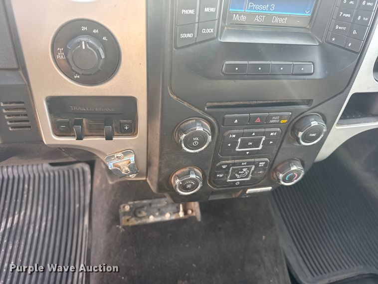 image for item FB0735 2014 Ford F150 Crew Cab pickup truck