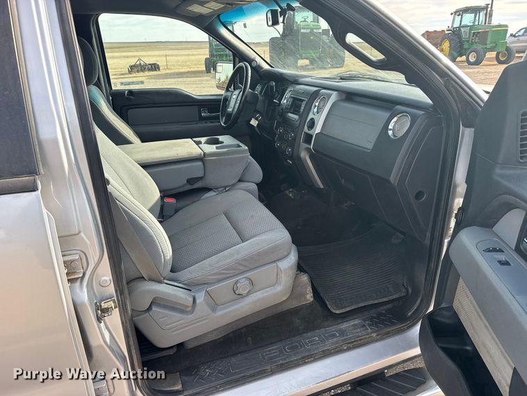 image for item FB0735 2014 Ford F150 Crew Cab pickup truck