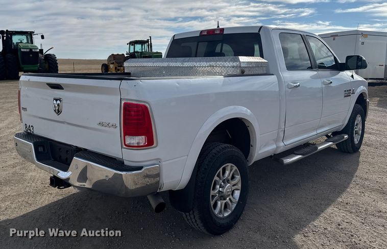 image for item FB0737 2016 RAM 2500 Crew Cab pickup truck