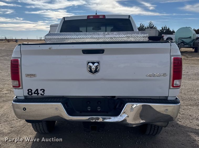 image for item FB0737 2016 RAM 2500 Crew Cab pickup truck